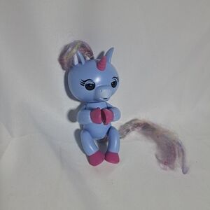 WowWee Fingerlings Alika Interactive Unicorn Toy - Light Purple‎